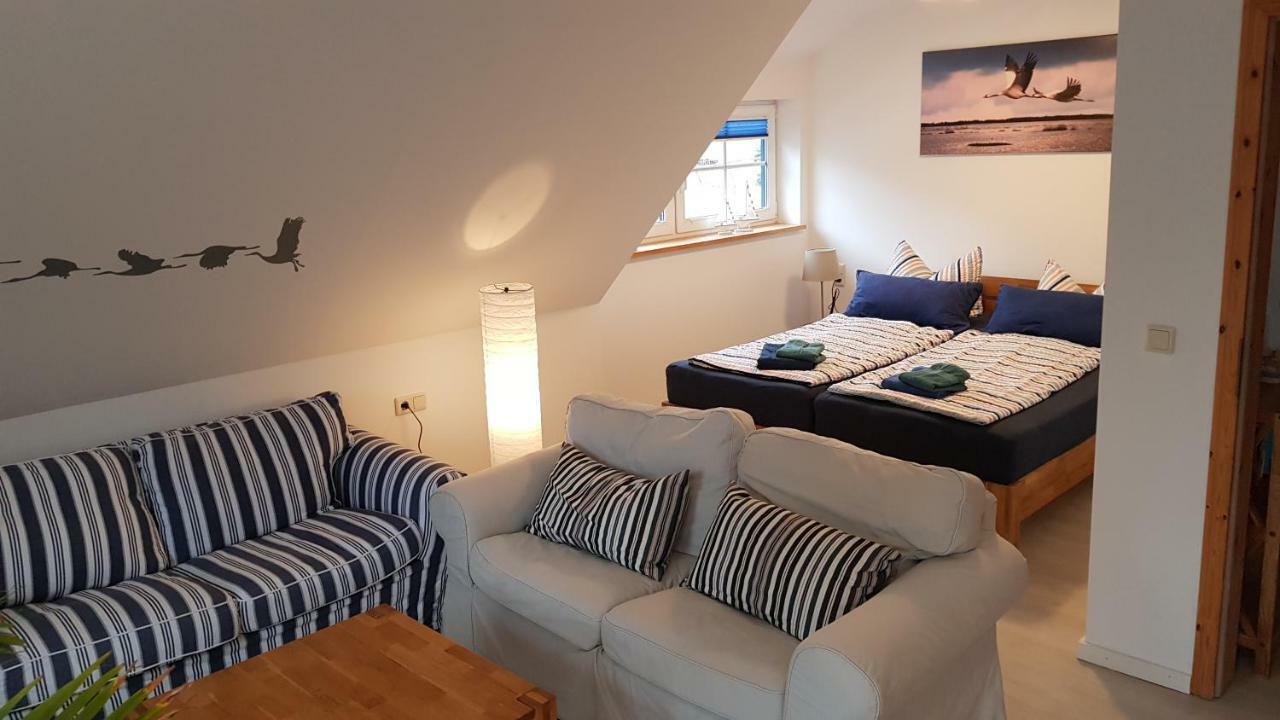 Ferienwohnung Kranichblick Цингст Екстериор снимка